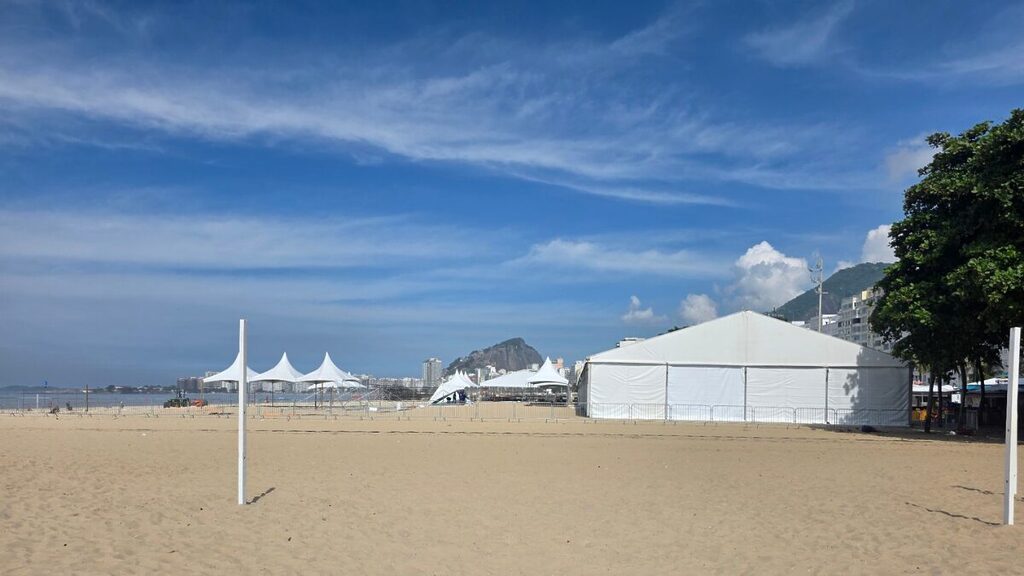 Shakira-Copacabana-Montagem
