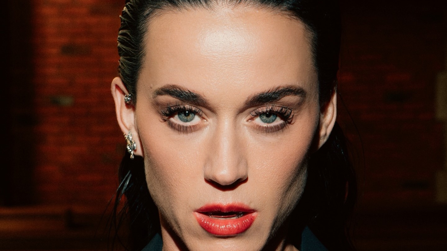 Katy-Perry-Fireworks