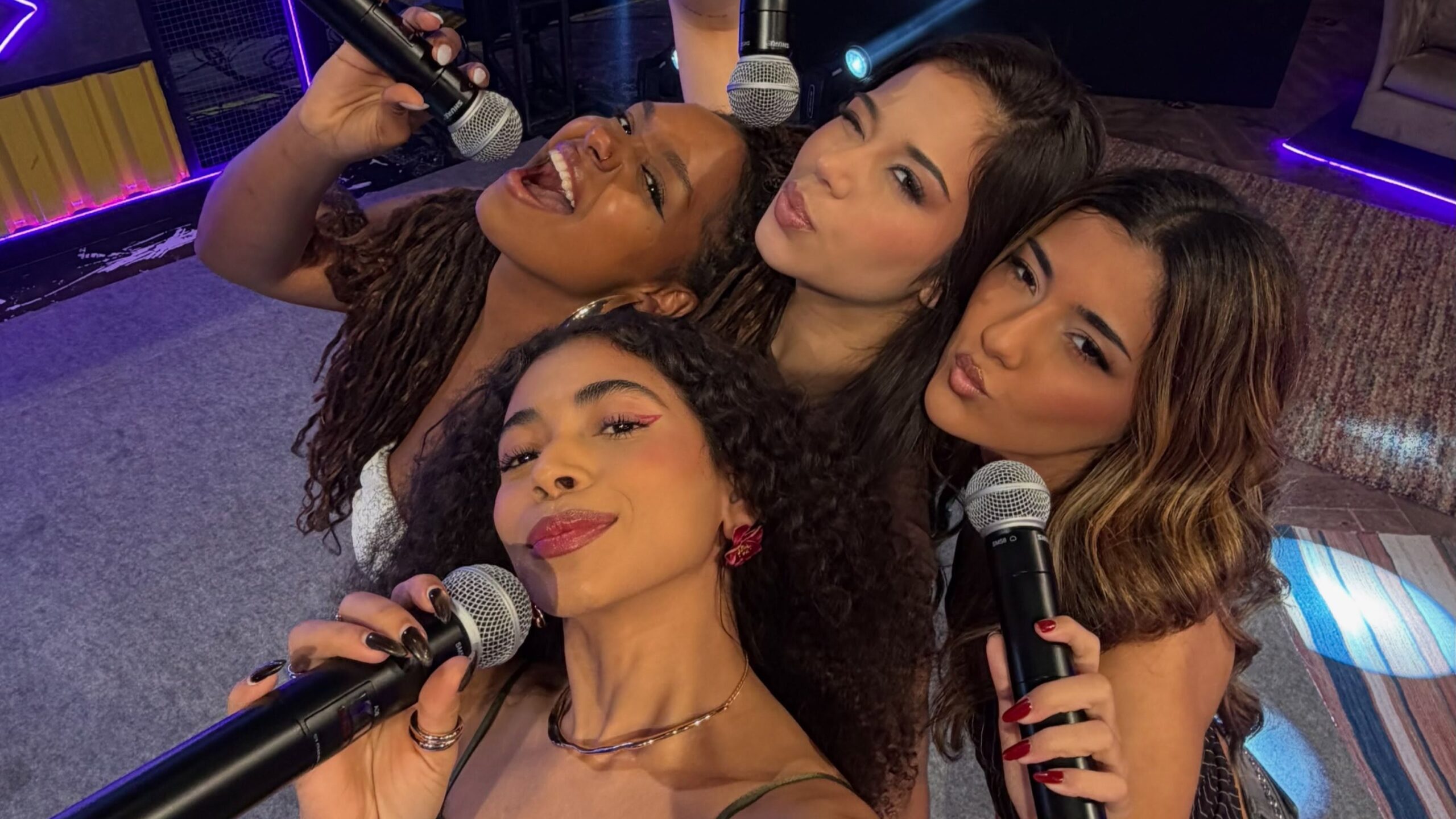 TIGR4S_GIRLBAND